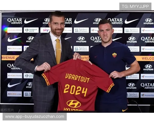 米兰双雄竞争萨索洛新星，转会市场暗流涌动