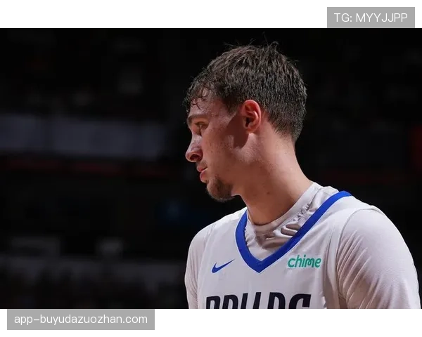 弗拉格与乔丹并列，成合并以来唯二多次45+新秀